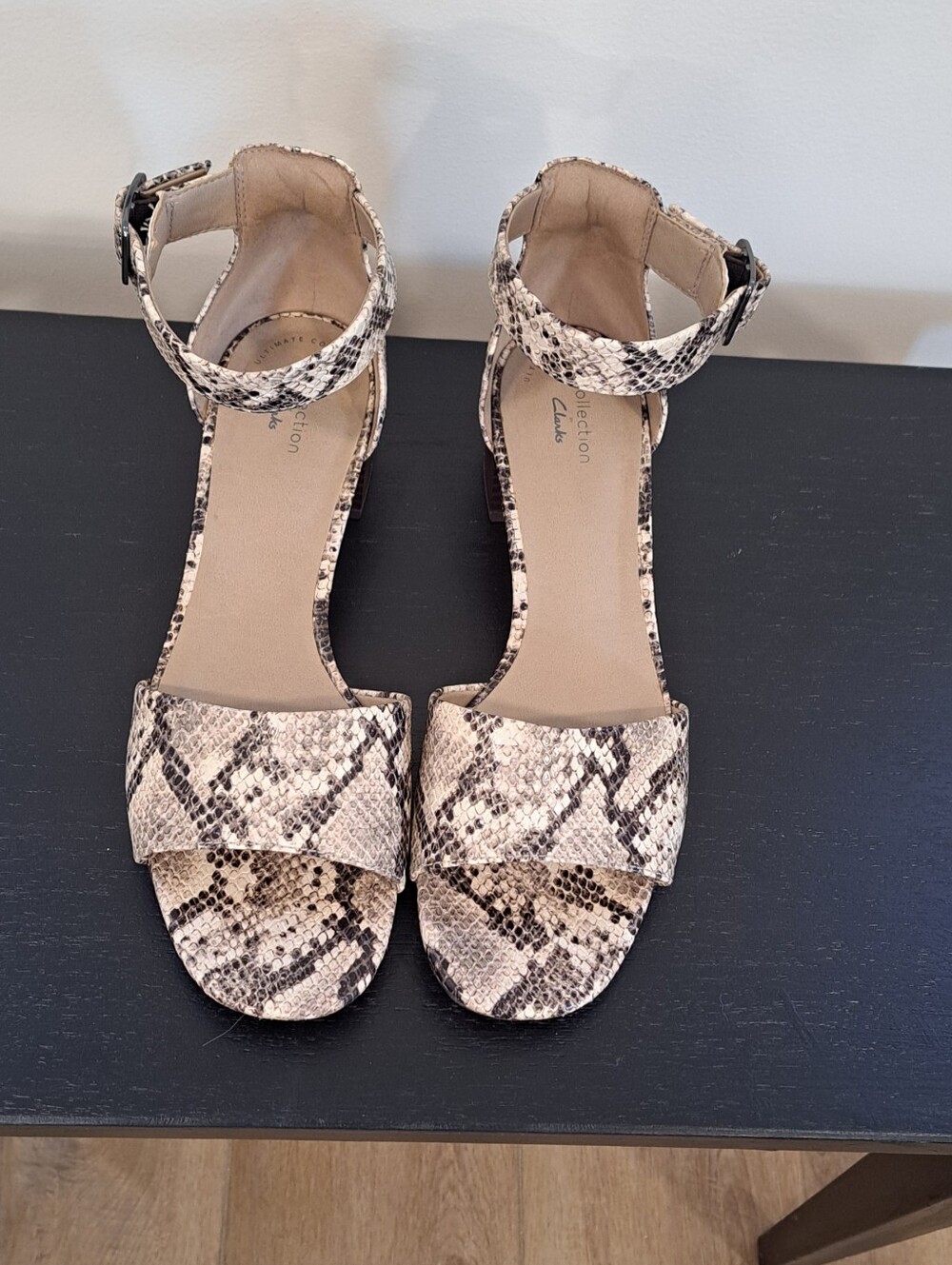Clarks Ultimate Comfort Snakeskin Mobwife Classic Boho Block Heel Sandals 9.5. - Picture 2 of 10